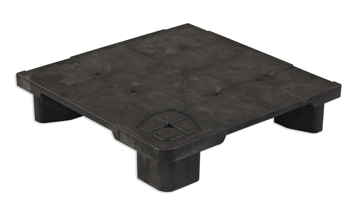 A black plastic square on a white background, resembling a plastic pallet.