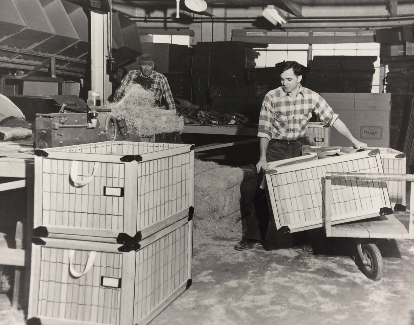 HIST MENASHA WOOD AND WIRE BOXES 1