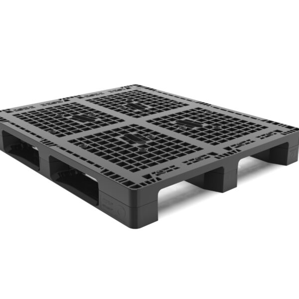 A black plastic 40 X 48 ODYSSEY 3-RUNNER pallet with a white background.